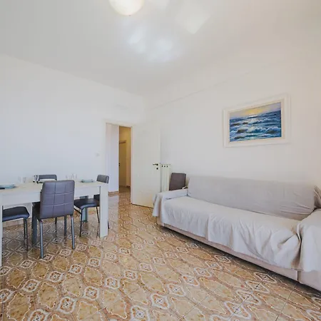 Daniela By Interhome