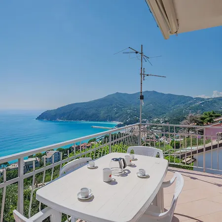 Daniela By Interhome Apartman